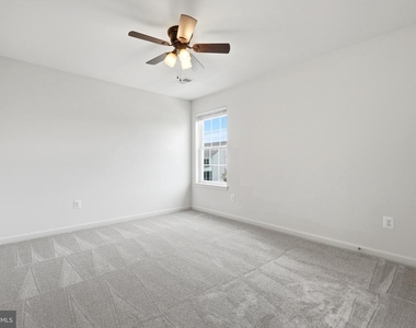 7906 Sibley Way - Photo Thumbnail 24