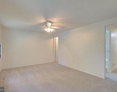 1623 Secretariat Drive - Photo Thumbnail 13