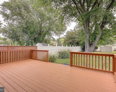 1623 Secretariat Drive - Photo Thumbnail 27