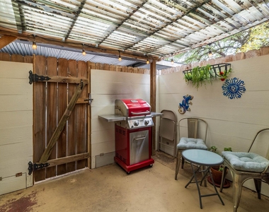 7406 Shadow Hill Dr - Photo Thumbnail 18