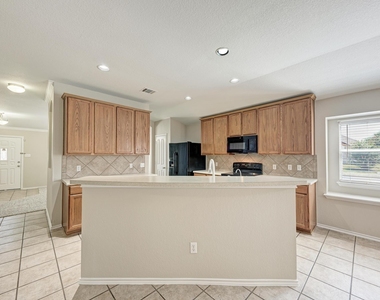 601 Timothy John Dr - Photo Thumbnail 6