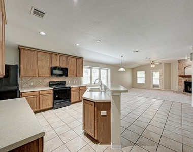 601 Timothy John Dr - Photo Thumbnail 5