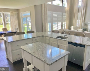 16285 Rockport Drive - Photo Thumbnail 7