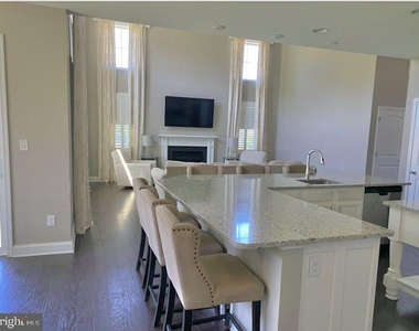16285 Rockport Drive - Photo Thumbnail 3