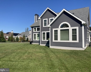 16285 Rockport Drive - Photo Thumbnail 24