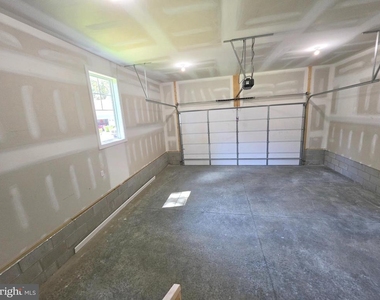 214 Chandler Street - Photo Thumbnail 34