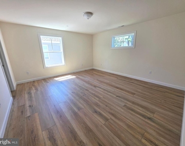 214 Chandler Street - Photo Thumbnail 23
