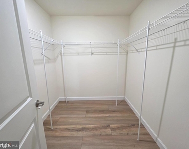214 Chandler Street - Photo Thumbnail 19