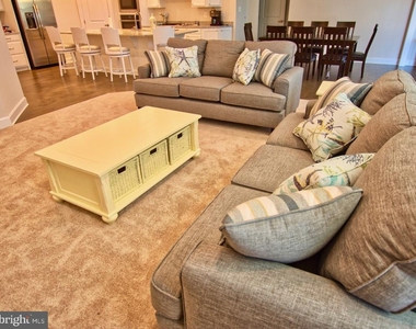 17671 Madaket Way - Photo Thumbnail 3