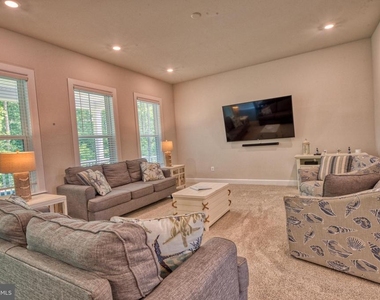 17671 Madaket Way - Photo Thumbnail 31