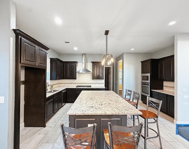 2900 Browntop Ct - Photo Thumbnail 9