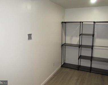1 E Christina Place - Photo Thumbnail 14