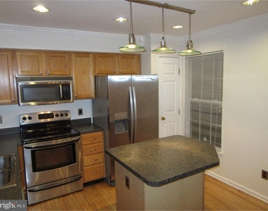 1 E Christina Place - Photo Thumbnail 2