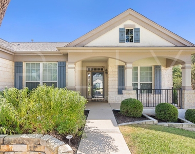 808 Armstrong Dr - Photo Thumbnail 2