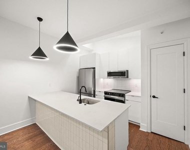 835-837 N Tatnall Street - Photo Thumbnail 6