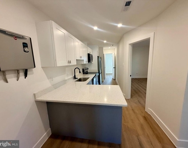 2920 8th Street Ne - Photo Thumbnail 5