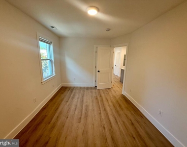 2920 8th Street Ne - Photo Thumbnail 13