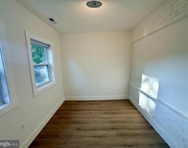 2920 8th Street Ne - Photo Thumbnail 15
