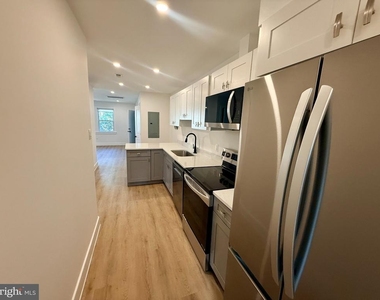 2920 8th Street Ne - Photo Thumbnail 8
