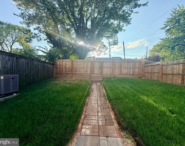 2920 8th Street Ne - Photo Thumbnail 19