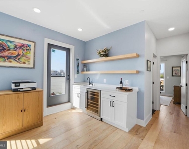 623 Kennedy Street Nw - Photo Thumbnail 4
