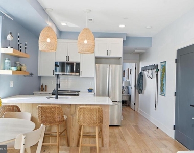623 Kennedy Street Nw - Photo Thumbnail 6