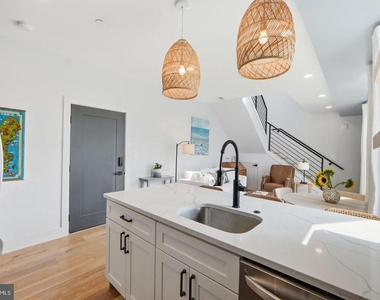 623 Kennedy Street Nw - Photo Thumbnail 9