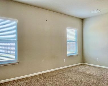 1522 Autumn Sage Way - Photo Thumbnail 10