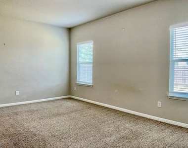 1522 Autumn Sage Way - Photo Thumbnail 11