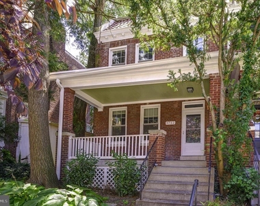 3712 Garfield Street Nw - Photo Thumbnail 1