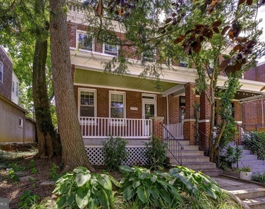 3712 Garfield Street Nw - Photo Thumbnail 2