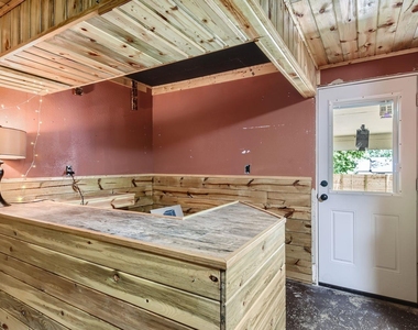9639 Newfoundland Cir - Photo Thumbnail 21