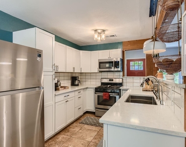 9639 Newfoundland Cir - Photo Thumbnail 13