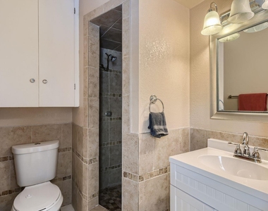 9639 Newfoundland Cir - Photo Thumbnail 16