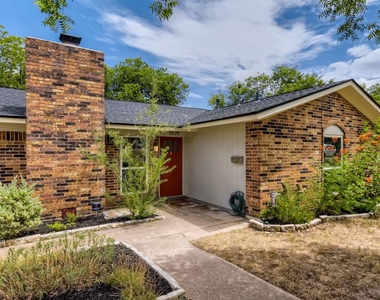 9639 Newfoundland Cir - Photo Thumbnail 4