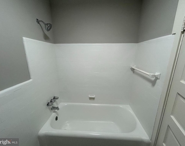 1630 16th Street Se - Photo Thumbnail 13