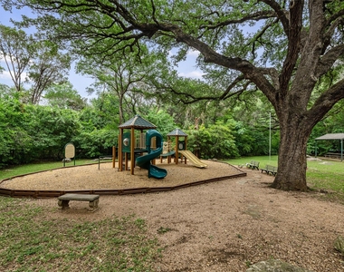 5813 Back Ct - Photo Thumbnail 18