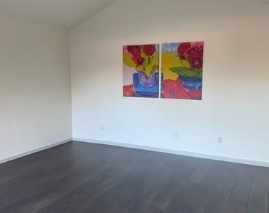 5813 Back Ct - Photo Thumbnail 13
