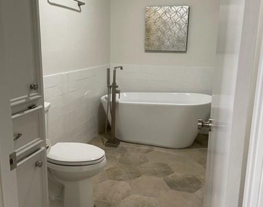 5813 Back Ct - Photo Thumbnail 11