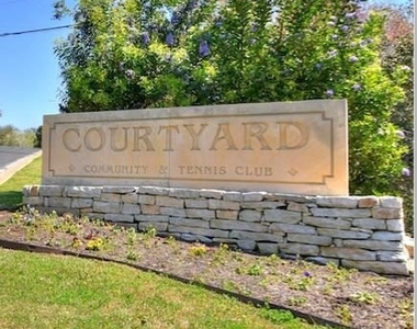 5813 Back Ct - Photo Thumbnail 23