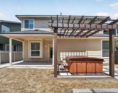 1703 Comfort Ln - Photo Thumbnail 33