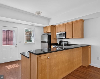 1408 Florida Avenue Nw - Photo Thumbnail 4
