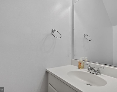 1408 Florida Avenue Nw - Photo Thumbnail 7