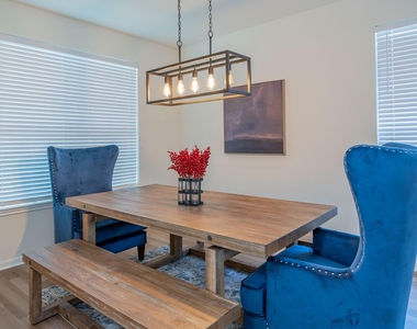 4004 Rocky Shore Ln - Photo Thumbnail 5