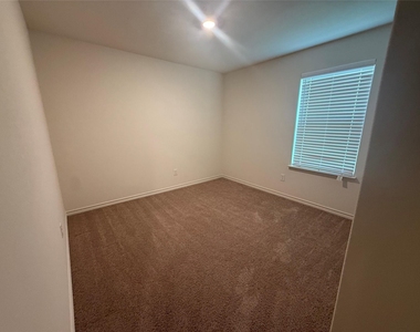 18912 Quiet Range Dr - Photo Thumbnail 19