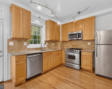 1702 Florida Avenue Nw - Photo Thumbnail 5