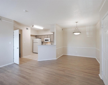 11908 Anderson Mill Rd - Photo Thumbnail 11
