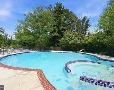 2111 Wisconsin Avenue Nw - Photo Thumbnail 14