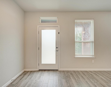 5408a Baythorne Dr - Photo Thumbnail 11