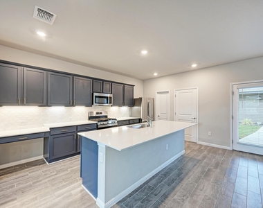 5408a Baythorne Dr - Photo Thumbnail 16